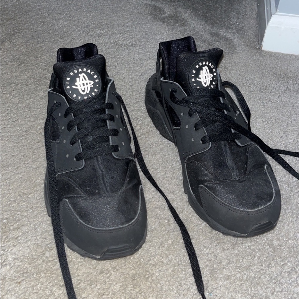 Nike Air Huarache Men’s Athletic Shoes Size 10